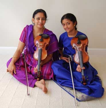 Anuradha Sridhar teaching Carnatic violin