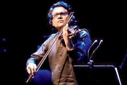 Deepak Pandit with violin