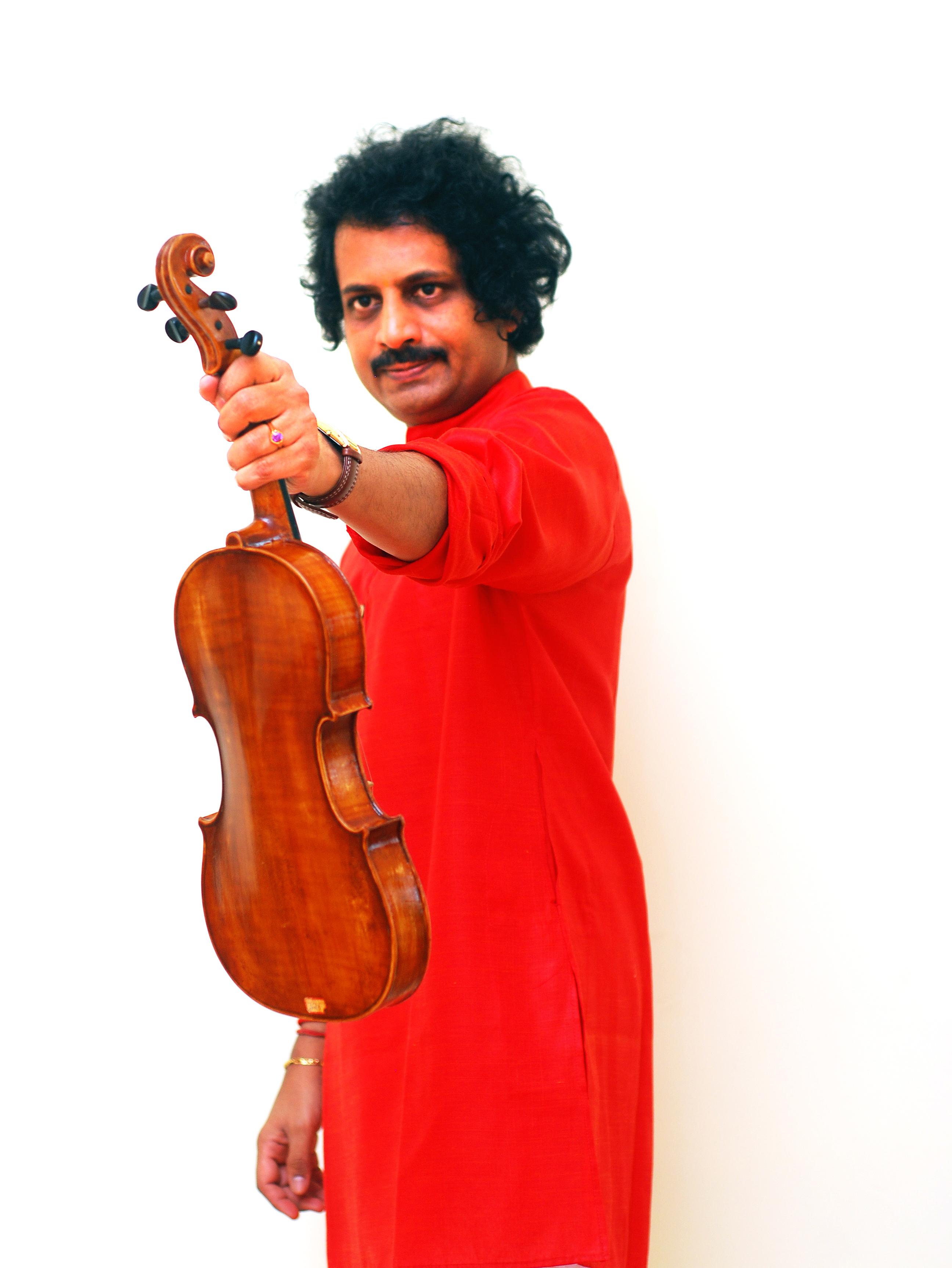 Mysore Manjunath performing with violin