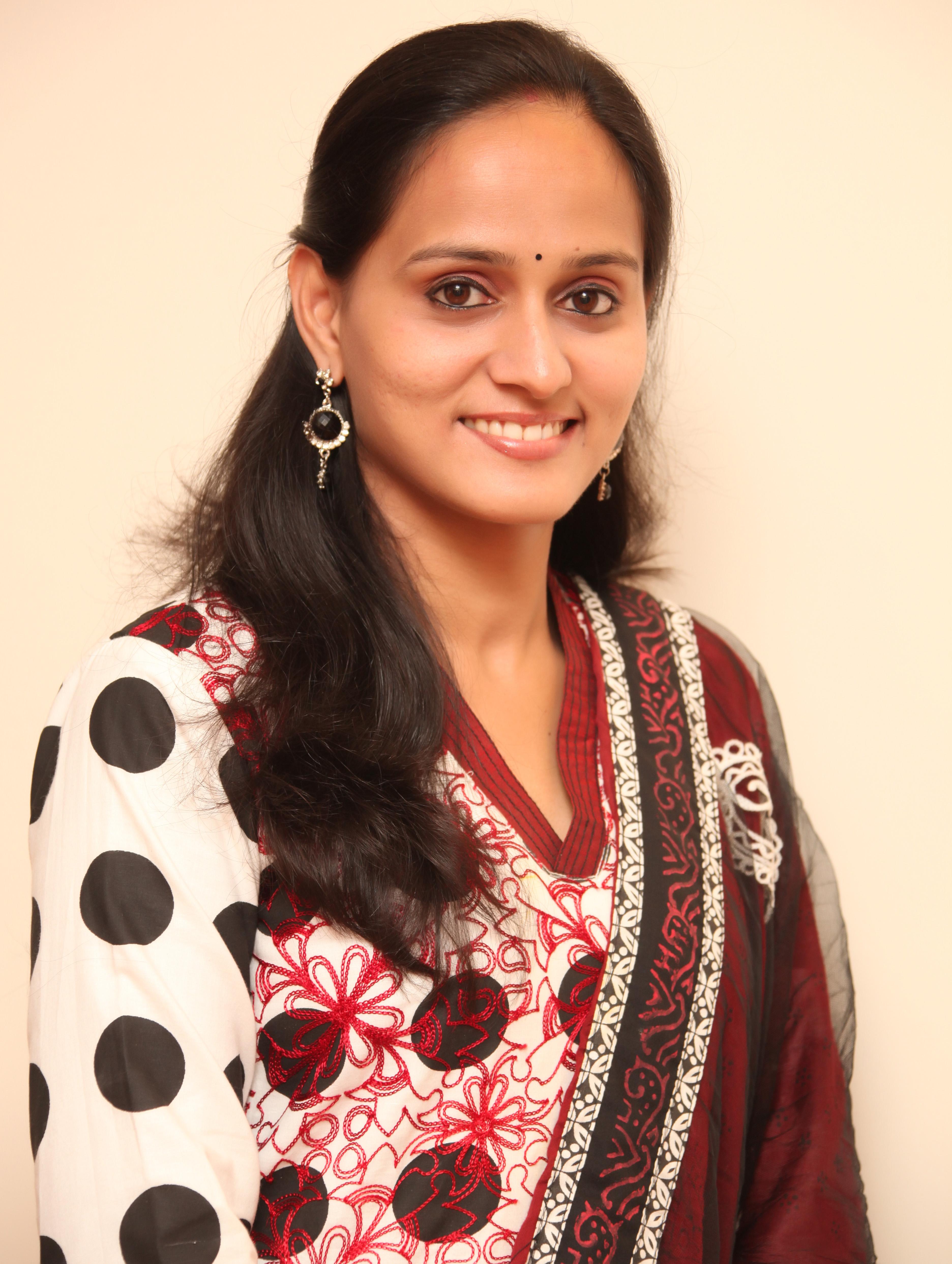 Roopa Revathi with violin